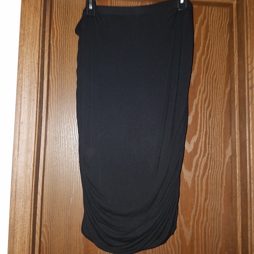 Vince Camuto rouged skirt